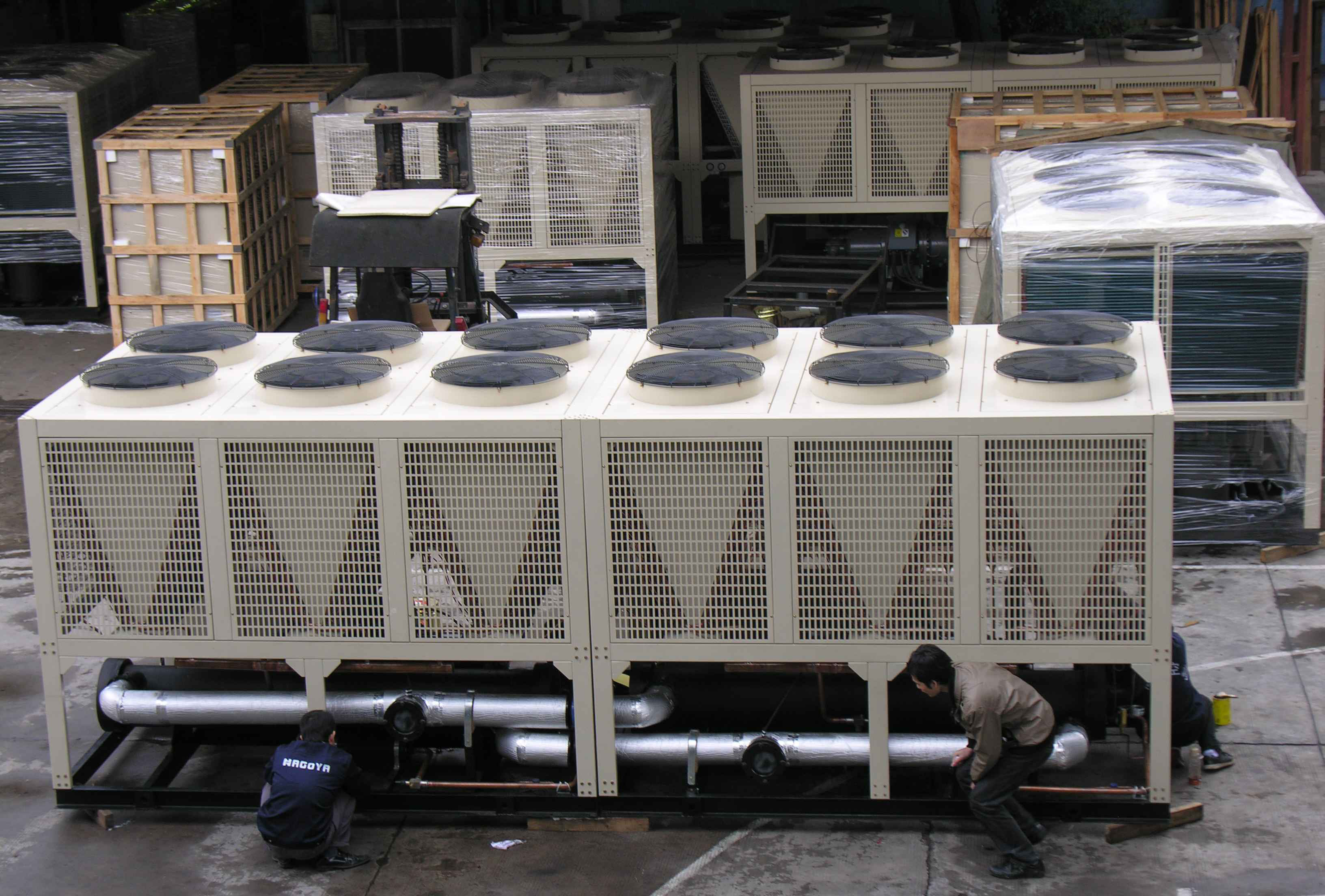 風(fēng)冷式冷水機日常維護(hù)及性能特點_歐科隆制冷冷水機